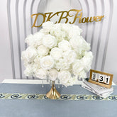 Create an Elegant Wedding Table with a White Rose Centerpiece